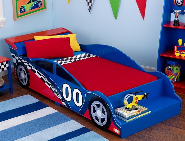 Mẫu giường cho trẻ hình xe đua thể thao