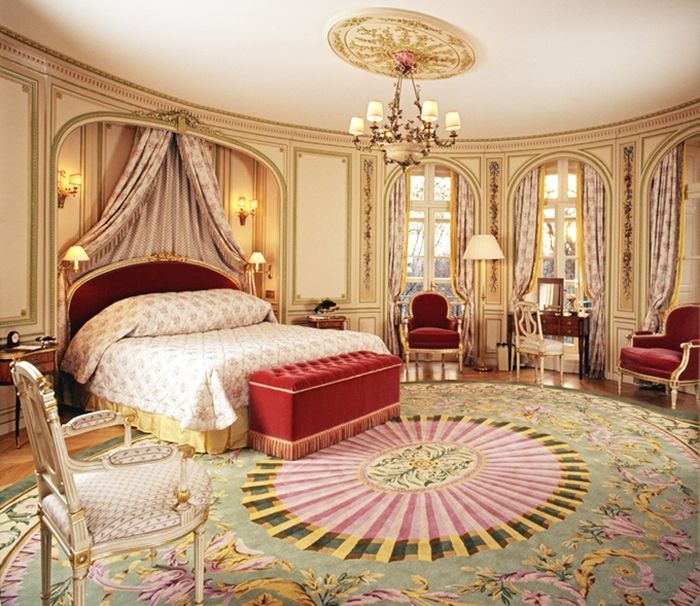 Mẫu thiết kế nội thất phòng ngủ tân cổ điển kiểu Pháp