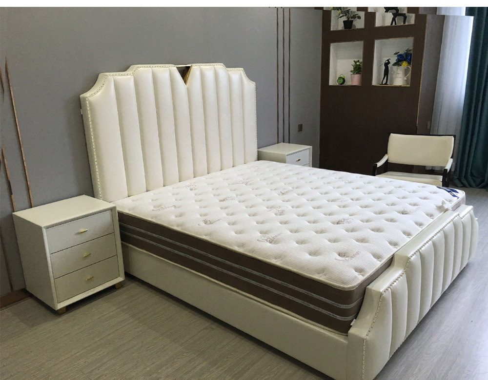 Bộ giường ngủ gỗ tự nhiên bọc da phối kim loại tinh tế phong cách sang trọng G161