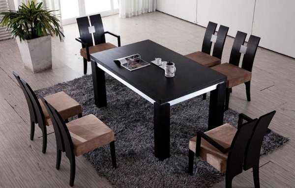 Màu sắc của những bộ bàn ăn vô cùng đa dạng