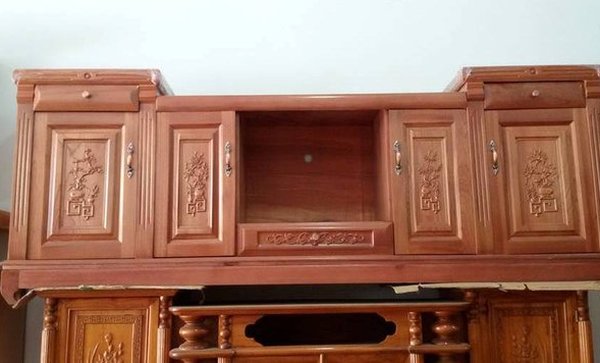 Tủ gỗ xoan đào dành cho phòng khách Tủ gỗ xoan đào dành cho phòng khách